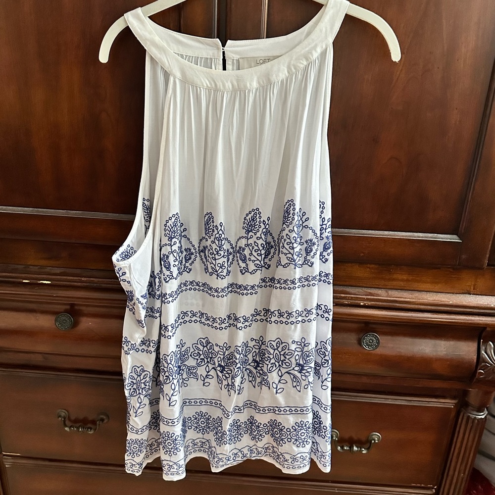 LOFT ADORABLE TOP. Worn once size 3x